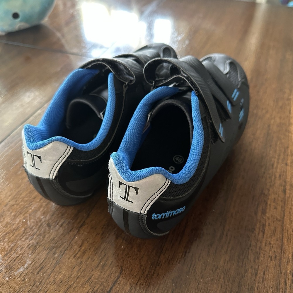 Tommaso Road Cycling Shoes – Size 40 – Black/Blue – 3 Strap Closure - Picture 2 of 8